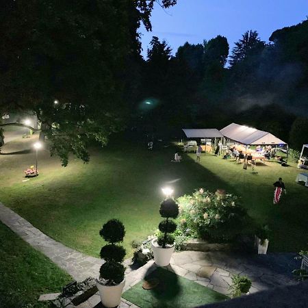 "La Selvetta" Bed And Breakfast Buguggiate Luaran gambar