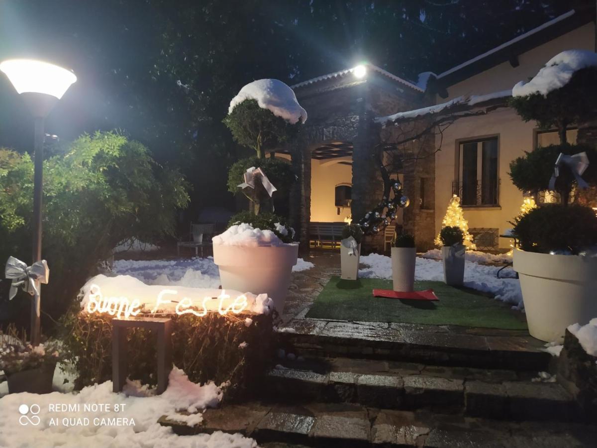 "La Selvetta" Bed And Breakfast Buguggiate Luaran gambar