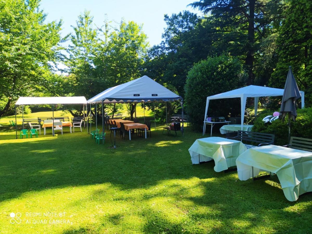 "La Selvetta" Bed And Breakfast Buguggiate Luaran gambar