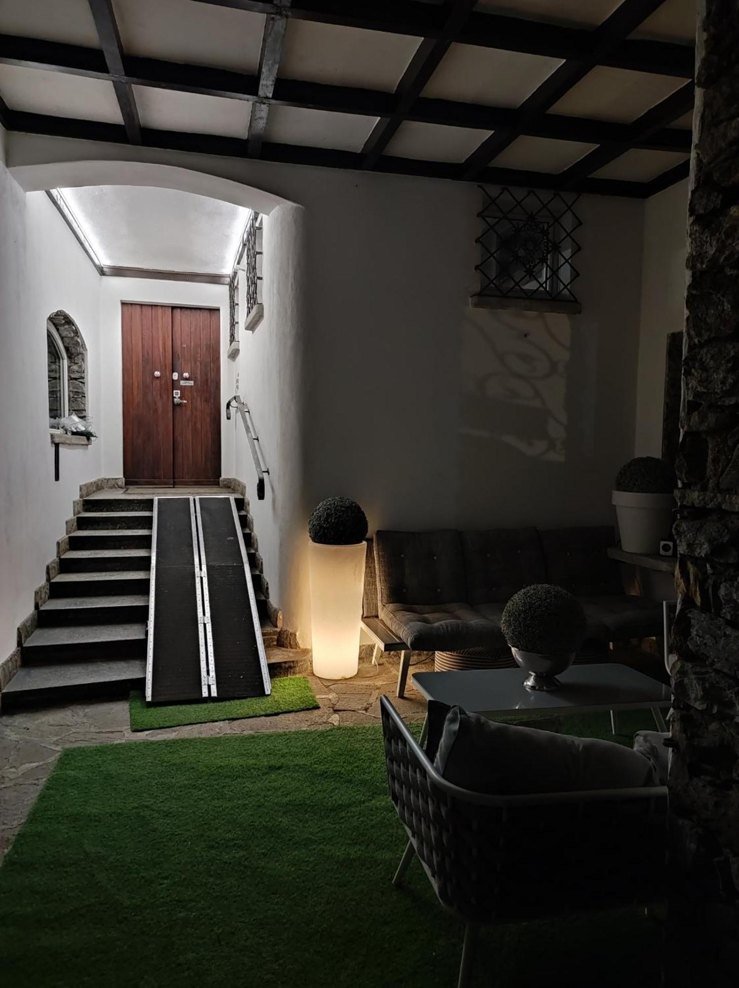 "La Selvetta" Bed And Breakfast Buguggiate Luaran gambar