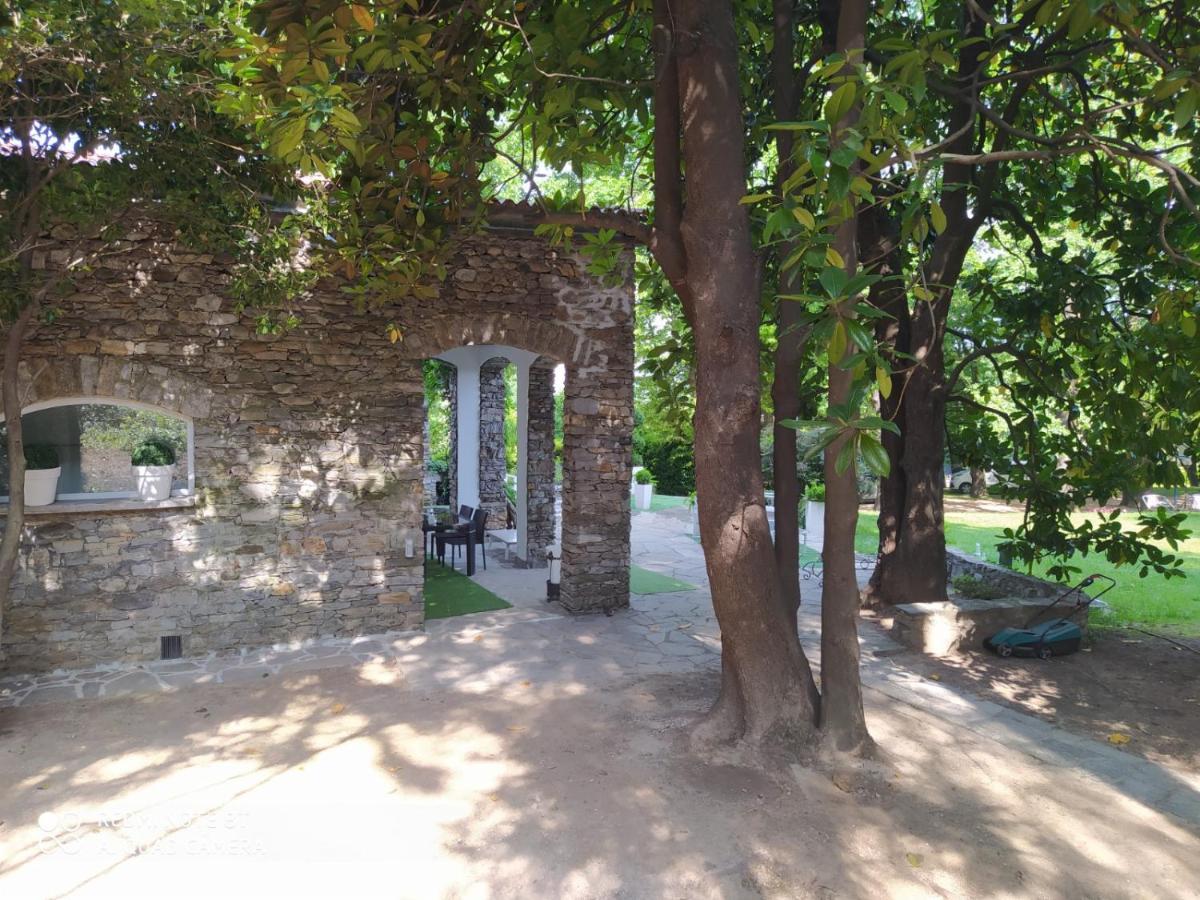 "La Selvetta" Bed And Breakfast Buguggiate Luaran gambar