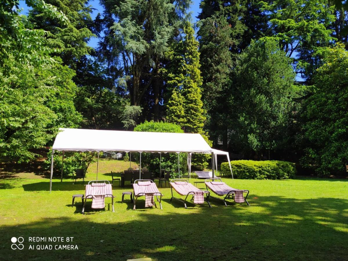"La Selvetta" Bed And Breakfast Buguggiate Luaran gambar